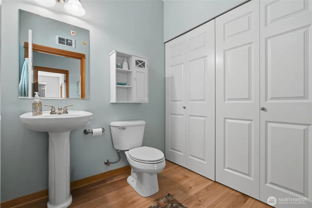 104 NE Whimbrel Lane Poulsbo, WA 98370