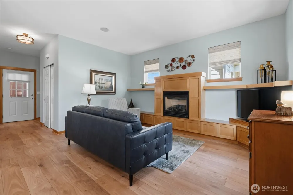 104 NE Whimbrel Lane Poulsbo, WA 98370