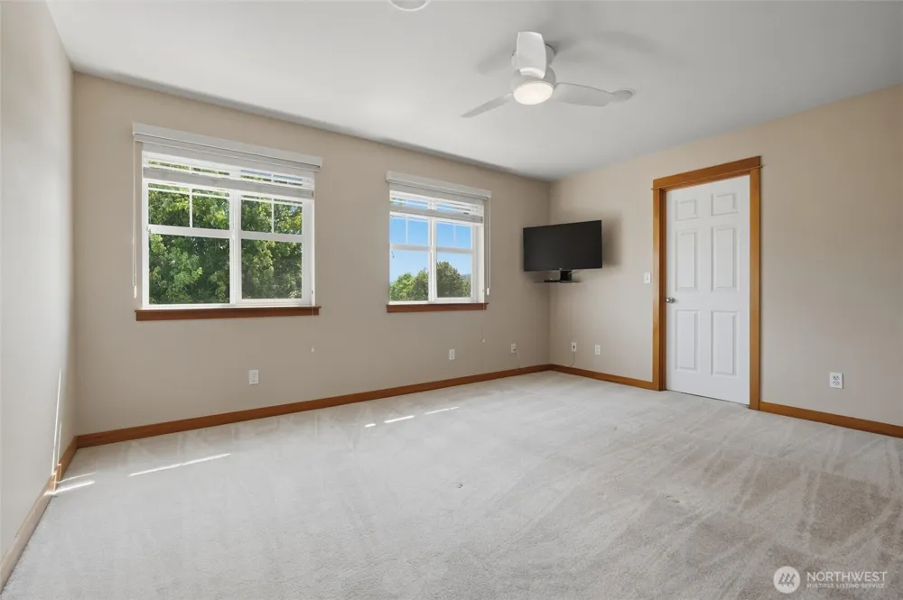 104 NE Whimbrel Lane Poulsbo, WA 98370
