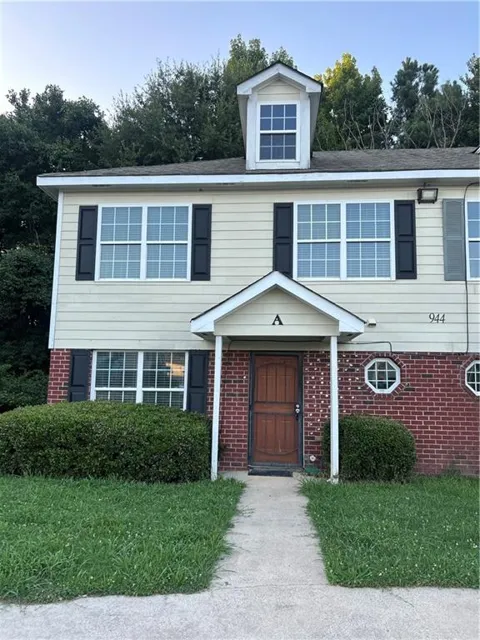 944 Old Mill Point #A