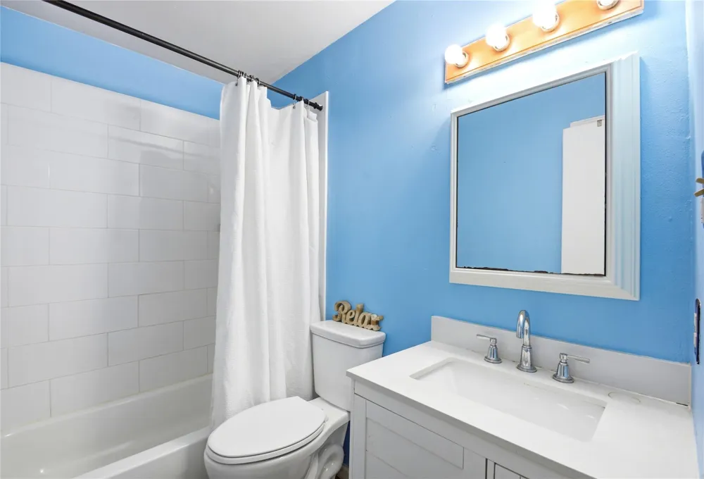 9326 Montgomery Lane La Porte, TX 77571