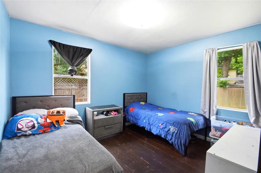 9326 Montgomery Lane La Porte, TX 77571