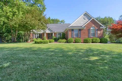 6794 Meadows Pass