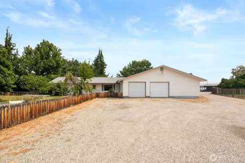 1809 Sorensen Ave