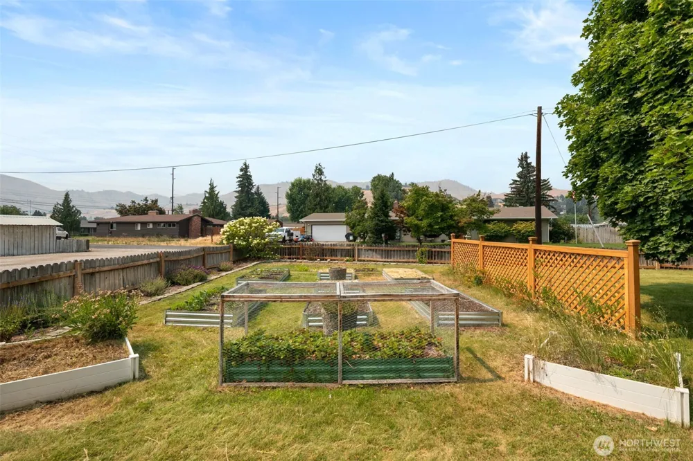1809 Sorensen Ave Wenatchee, WA 98801