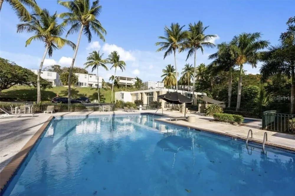 52 BULEVARD DE LOS ARBOLES San Juan, PR 00926