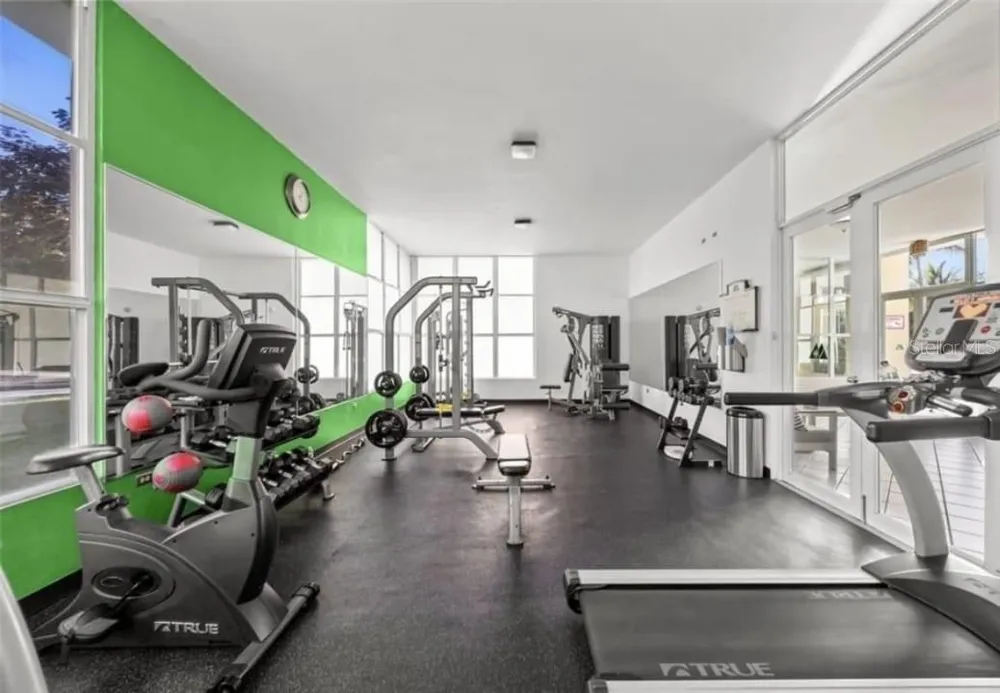 52 BULEVARD DE LOS ARBOLES San Juan, PR 00926