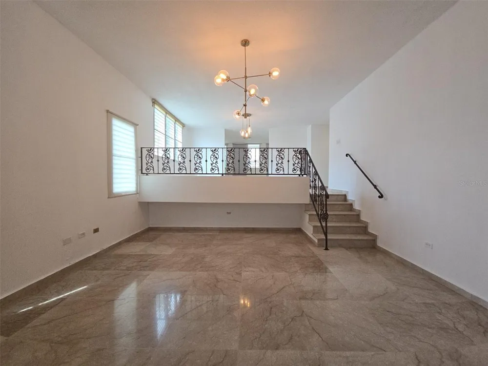 52 BULEVARD DE LOS ARBOLES San Juan, PR 00926