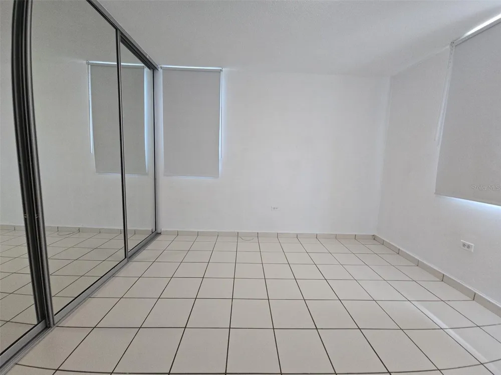 52 BULEVARD DE LOS ARBOLES San Juan, PR 00926