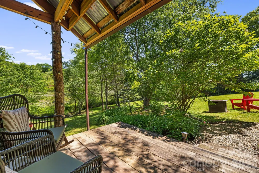 107  111 Hougie Heaven Lane Franklin, NC 28734