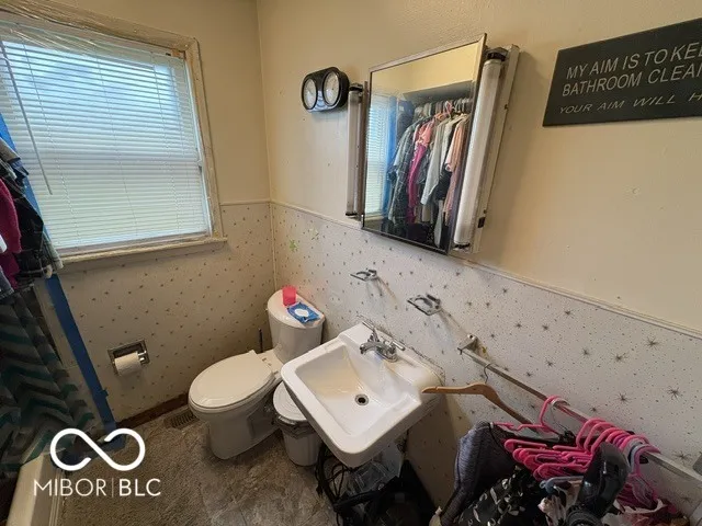 1609 Canal Street Alexandria, IN 46001