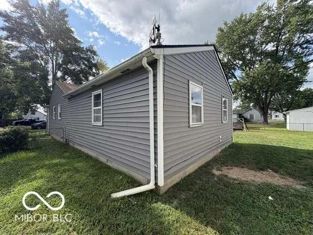 1609 Canal Street Alexandria, IN 46001