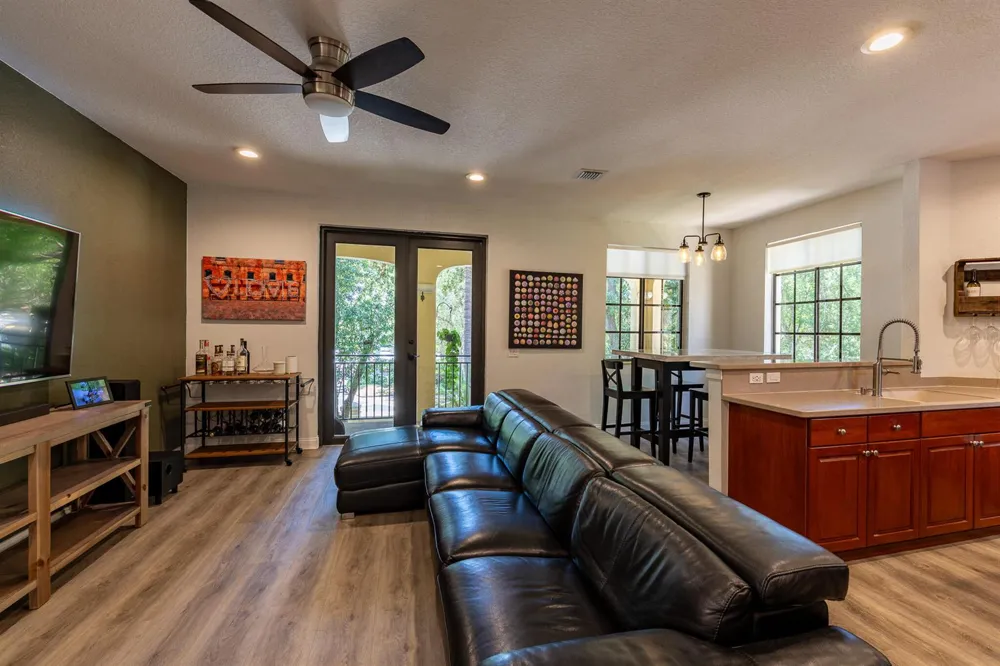 1639 PASSION VINE CIRCLE #16-4 Weston, FL 33326