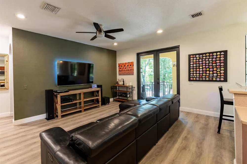 1639 PASSION VINE CIRCLE #16-4 Weston, FL 33326