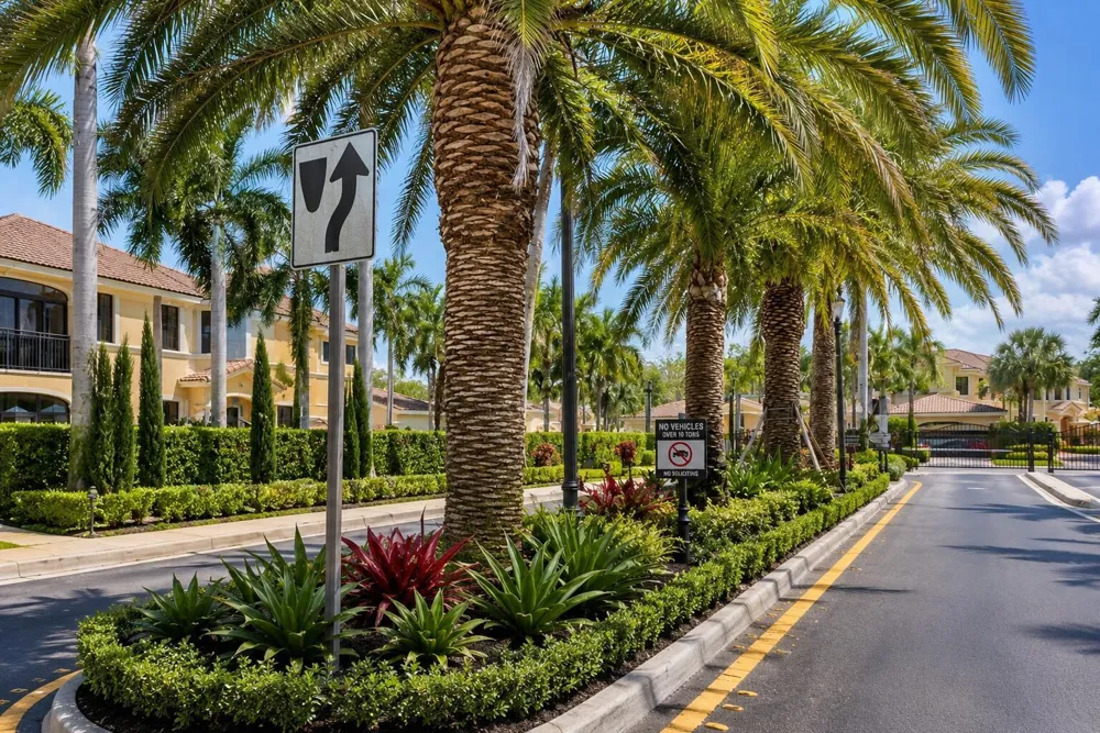 1639 PASSION VINE CIRCLE #16-4 Weston, FL 33326