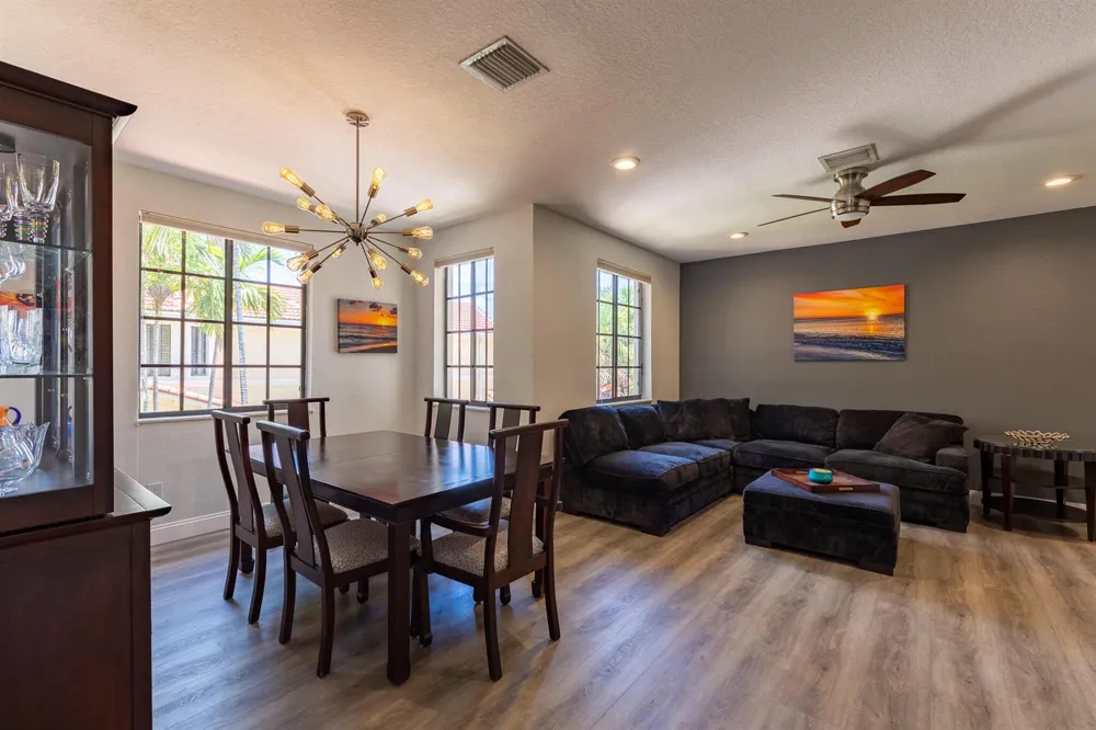 1639 PASSION VINE CIRCLE #16-4 Weston, FL 33326