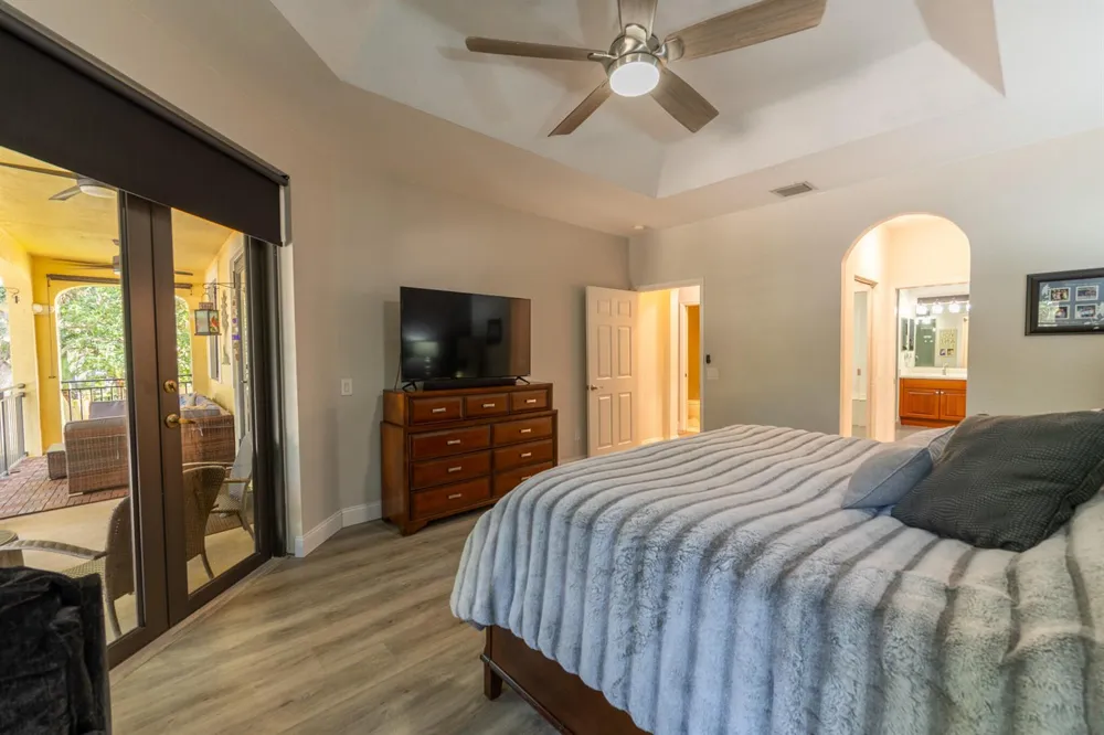 1639 PASSION VINE CIRCLE #16-4 Weston, FL 33326