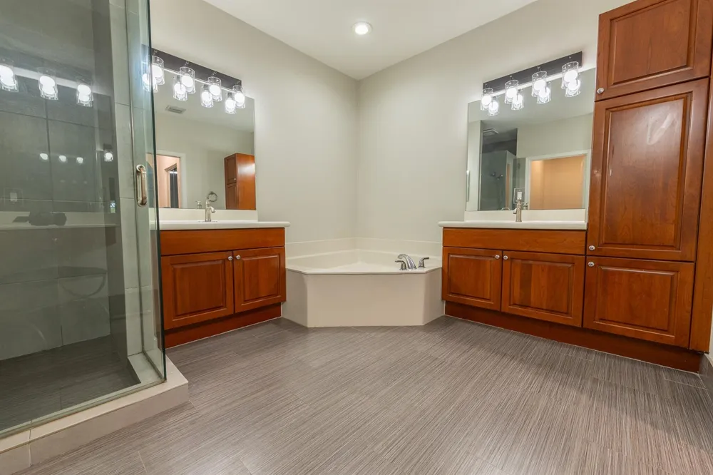 1639 PASSION VINE CIRCLE #16-4 Weston, FL 33326