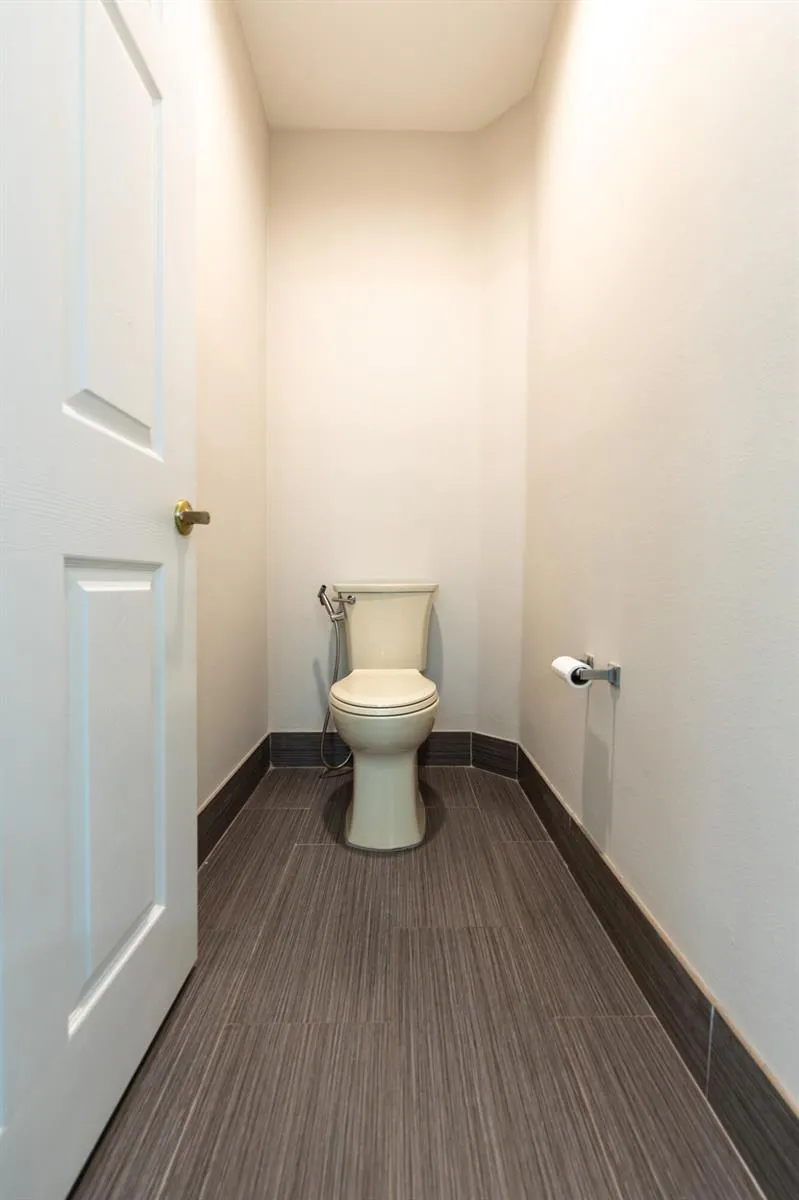 1639 PASSION VINE CIRCLE #16-4 Weston, FL 33326