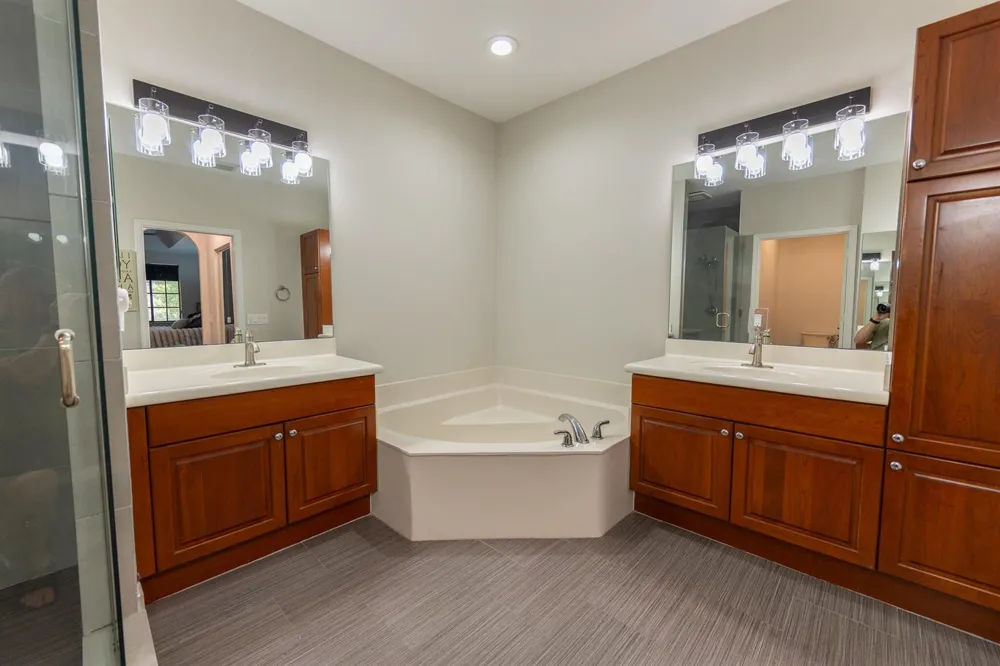 1639 PASSION VINE CIRCLE #16-4 Weston, FL 33326