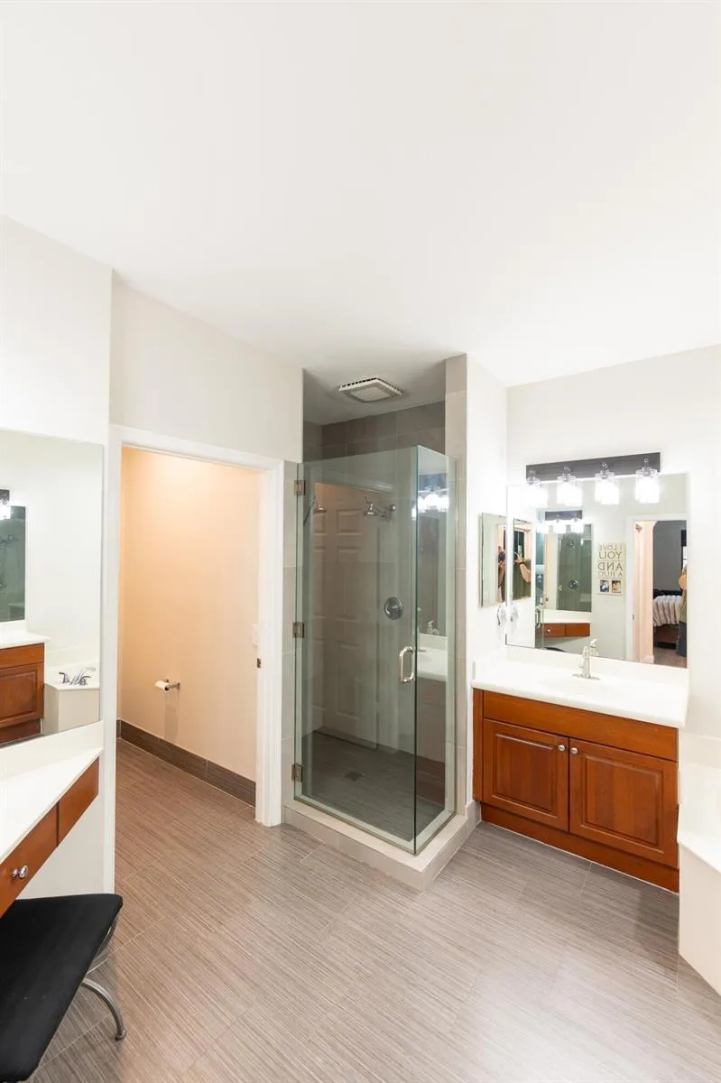 1639 PASSION VINE CIRCLE #16-4 Weston, FL 33326