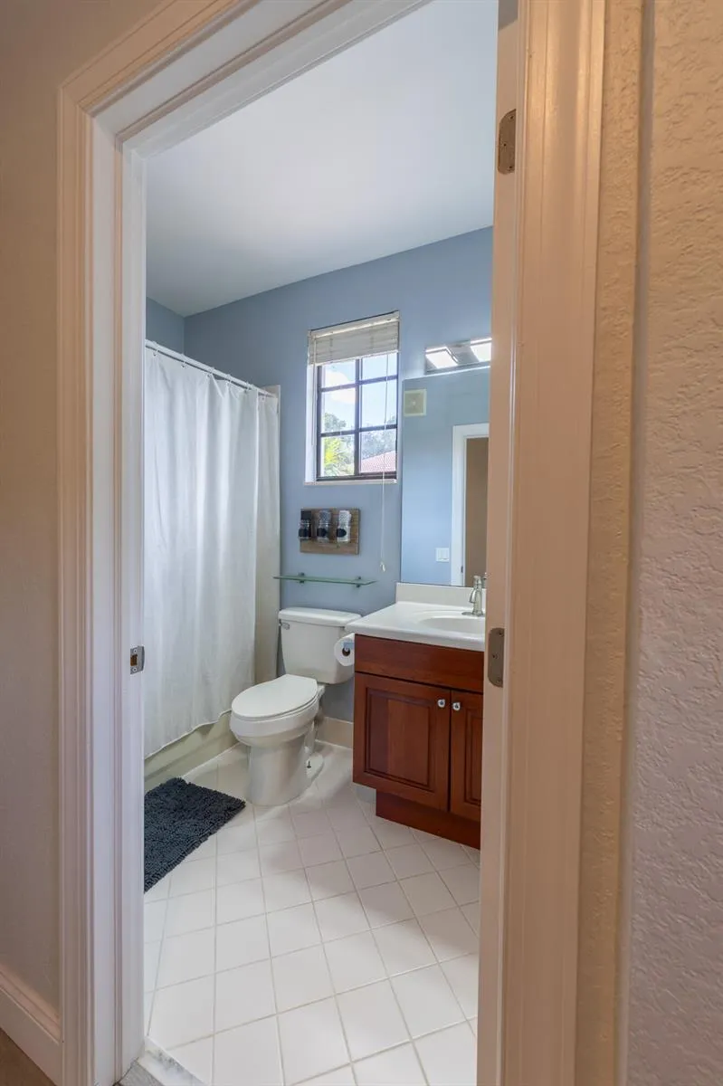 1639 PASSION VINE CIRCLE #16-4 Weston, FL 33326