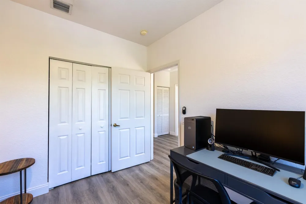 1639 PASSION VINE CIRCLE #16-4 Weston, FL 33326