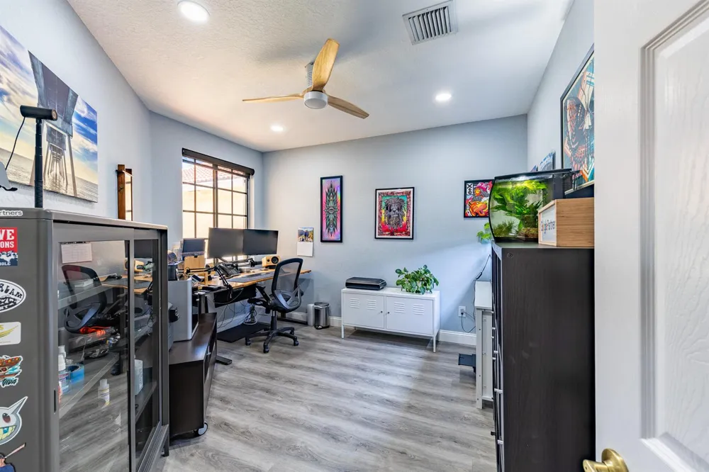 1639 PASSION VINE CIRCLE #16-4 Weston, FL 33326