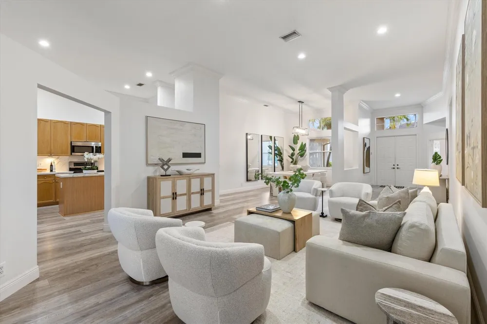 2458 Greenbrier Court Weston, FL 33327