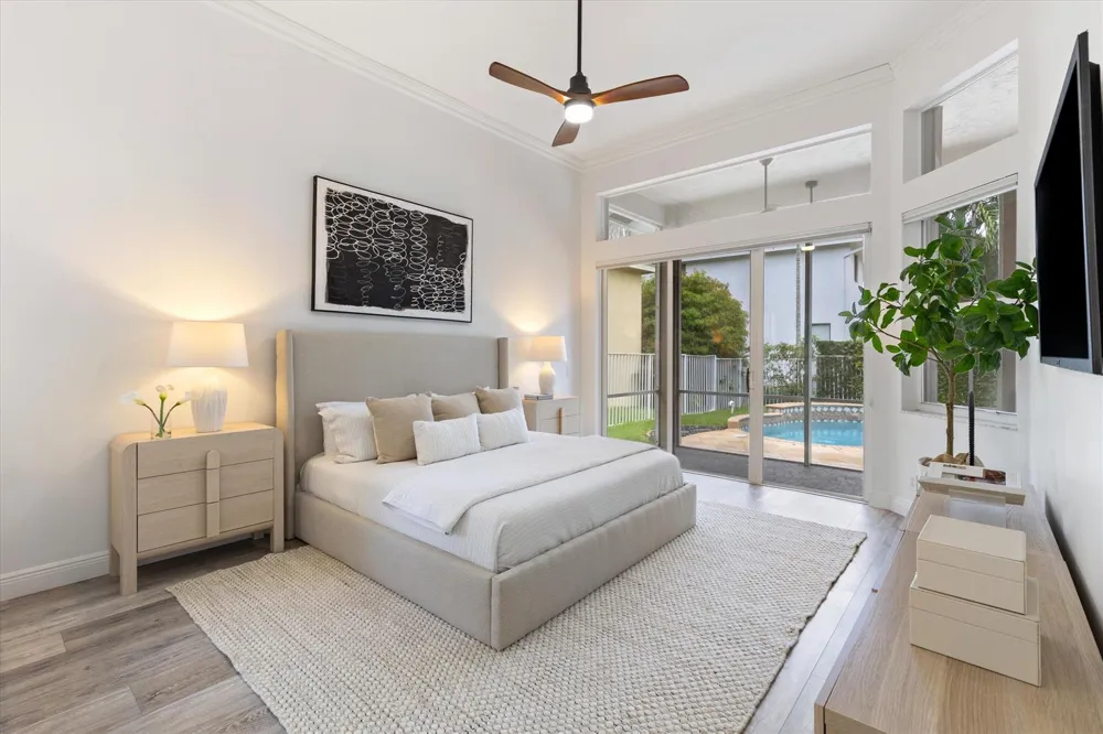 2458 Greenbrier Court Weston, FL 33327