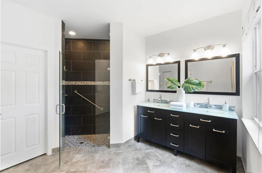 2458 Greenbrier Court Weston, FL 33327
