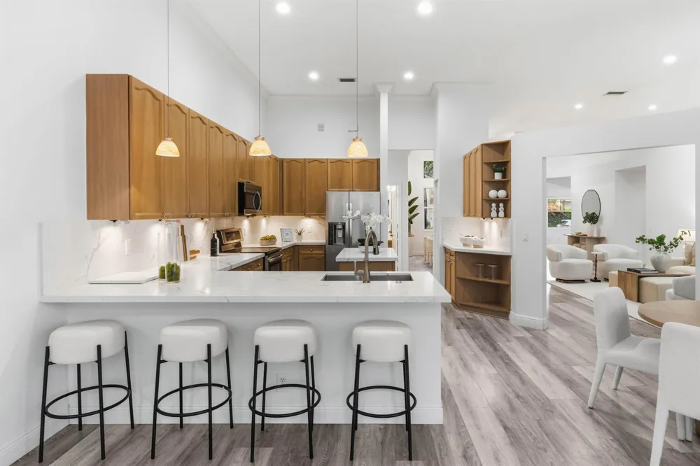 2458 Greenbrier Court Weston, FL 33327
