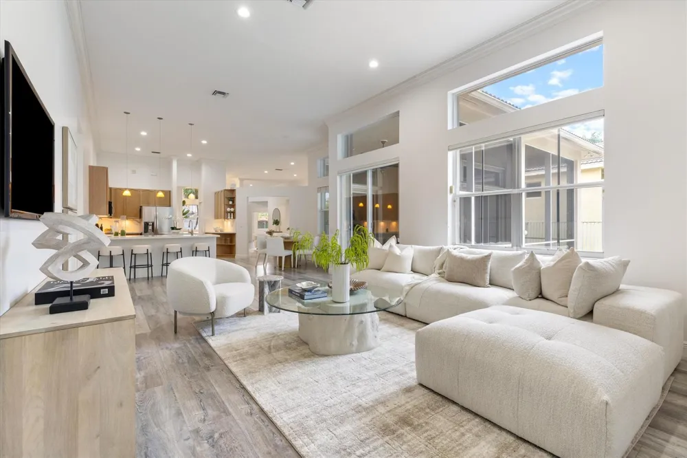 2458 Greenbrier Court Weston, FL 33327