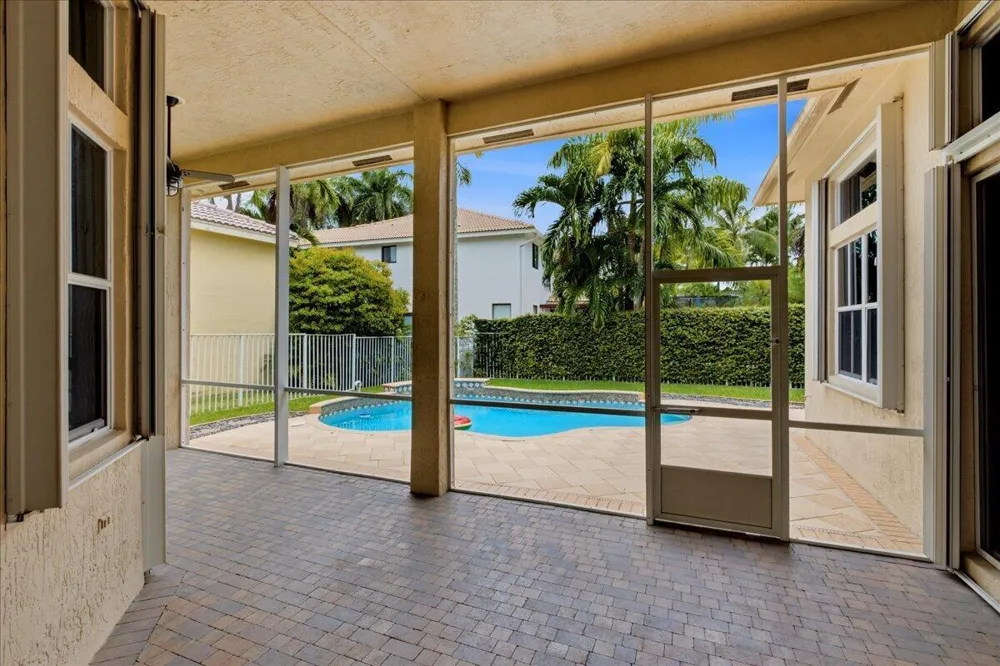 2458 Greenbrier Court Weston, FL 33327