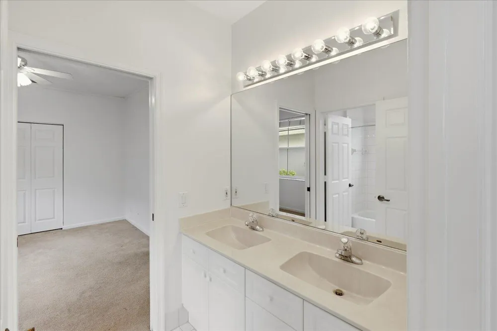 2458 Greenbrier Court Weston, FL 33327