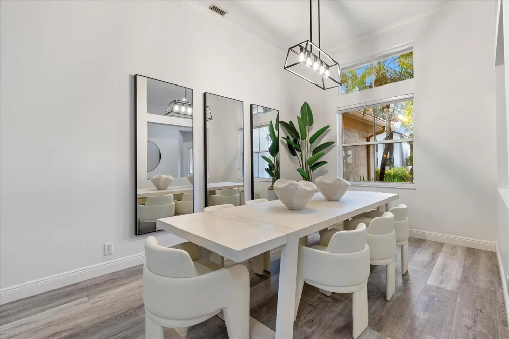 2458 Greenbrier Court Weston, FL 33327