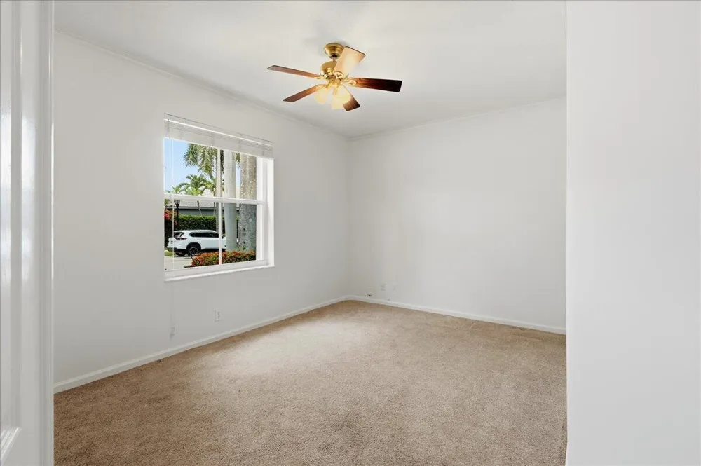 2458 Greenbrier Court Weston, FL 33327