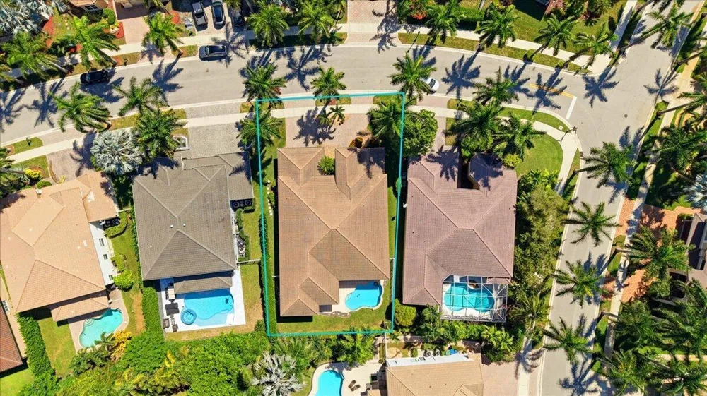 2458 Greenbrier Court Weston, FL 33327