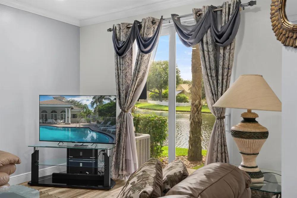4859 NW 58TH Manor Coconut Creek, FL 33073