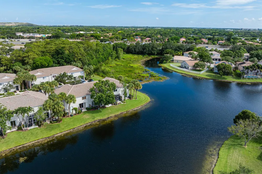 4859 NW 58TH Manor Coconut Creek, FL 33073