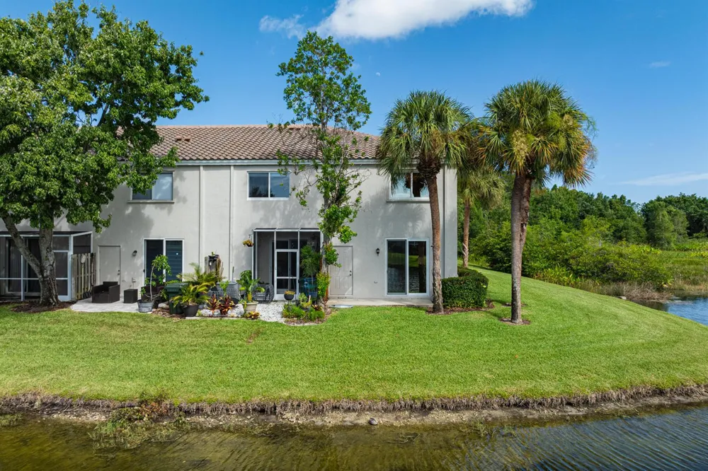 4859 NW 58TH Manor Coconut Creek, FL 33073