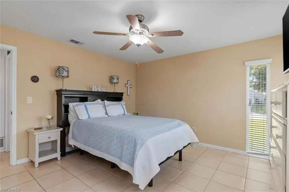 18579 Robinson Avenue Port Charlotte, FL 33948
