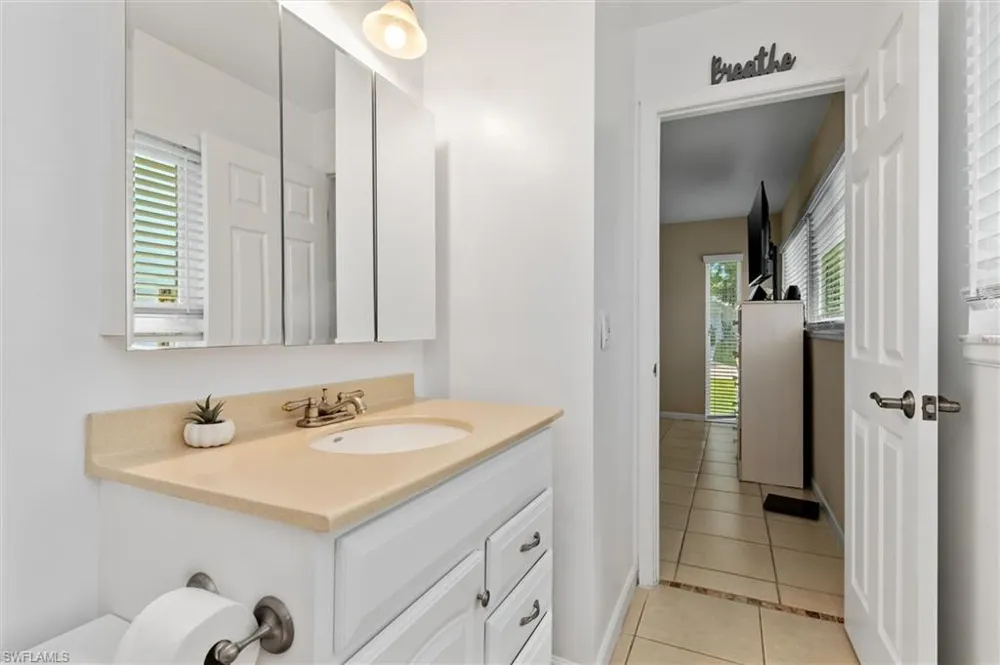 18579 Robinson Avenue Port Charlotte, FL 33948