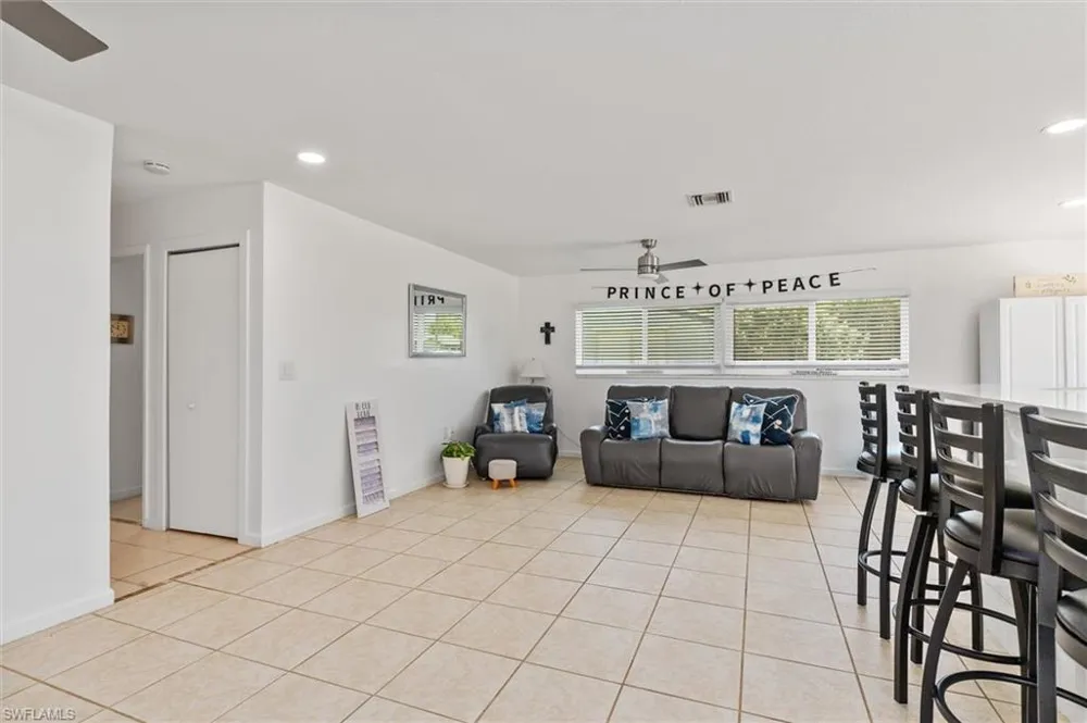 18579 Robinson Avenue Port Charlotte, FL 33948