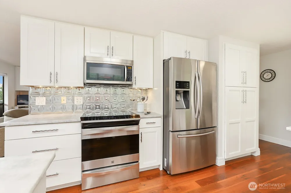 1130 5th Avenue S #201 Edmonds, WA 98020