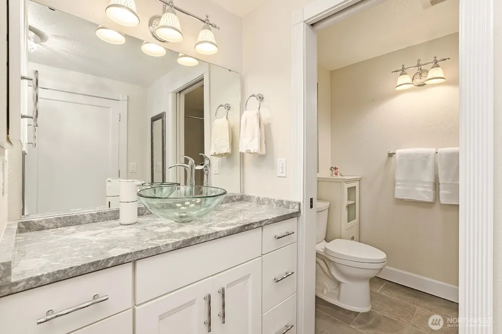 1130 5th Avenue S #201 Edmonds, WA 98020