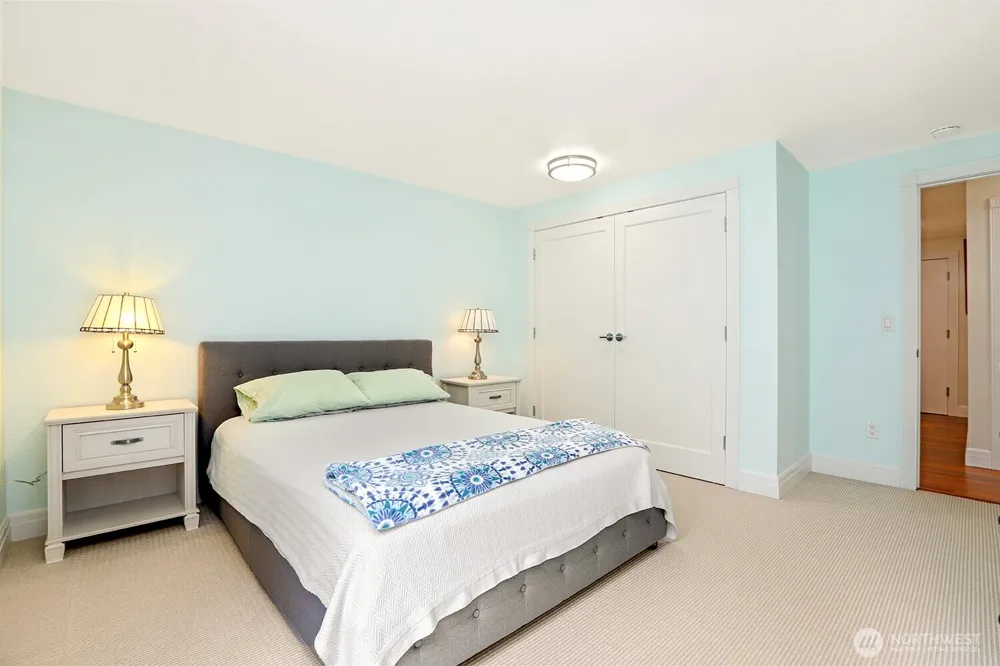 1130 5th Avenue S #201 Edmonds, WA 98020