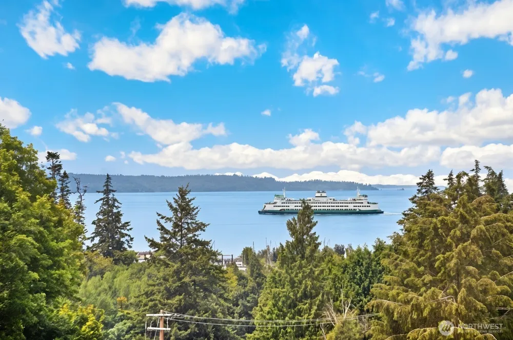 1130 5th Avenue S #201 Edmonds, WA 98020