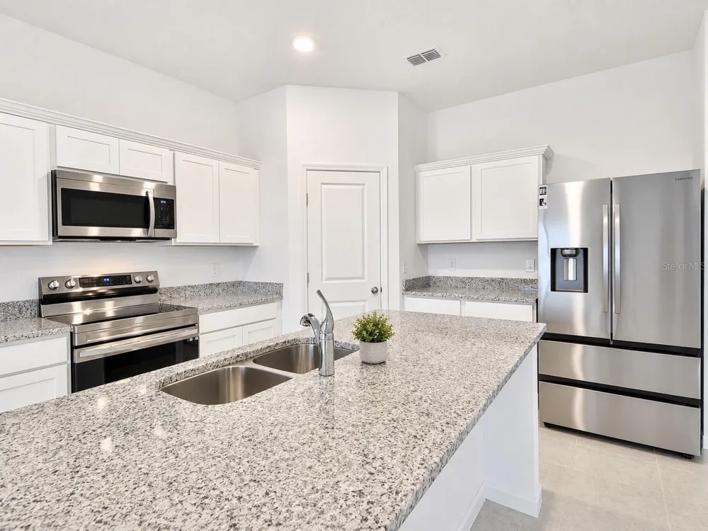 2150 GOLD DUST DRIVE Clermont, FL 34715