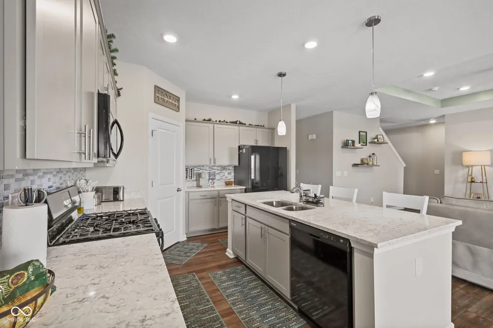 952 Borealis Drive Franklin, IN 46131